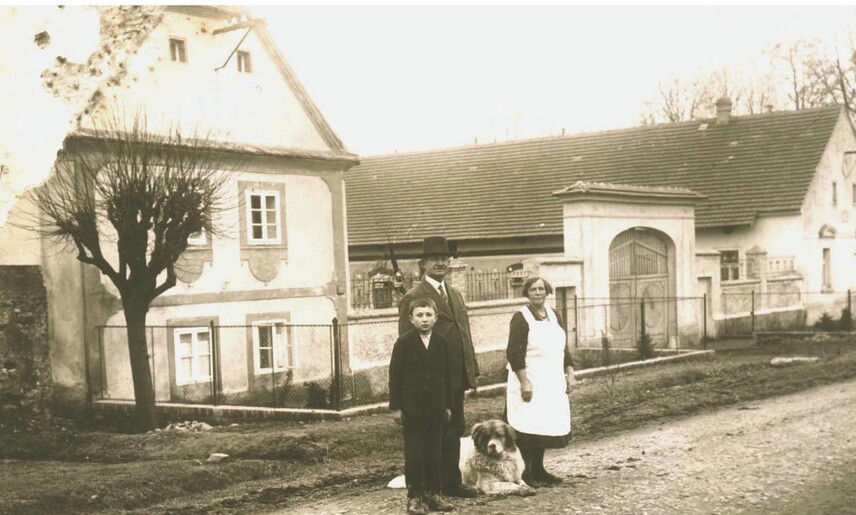 Přednáška Ludmily Hůrkové  na téma Venkovská architektura v blízkosti Pražsko-duchcovské dráhy a její proměny v 19. a na počátku 20. století