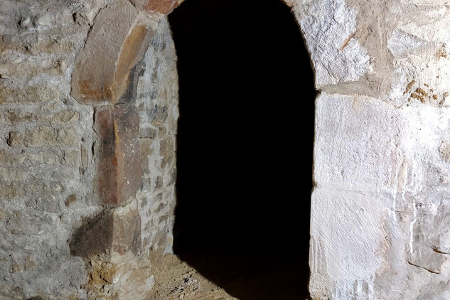 Průchod do sklepa, 2020
