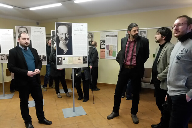 Výstava Ve znamení tří deklarací v galerii NPÚ v Českých Budějovicích