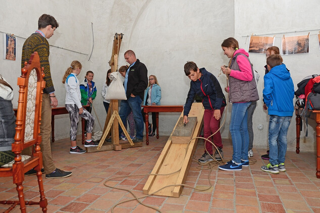 Hrad Rožmberk. Jeřáby táhnou na Jakobínku, vzdělávací program. Foto J. Sajtlová.