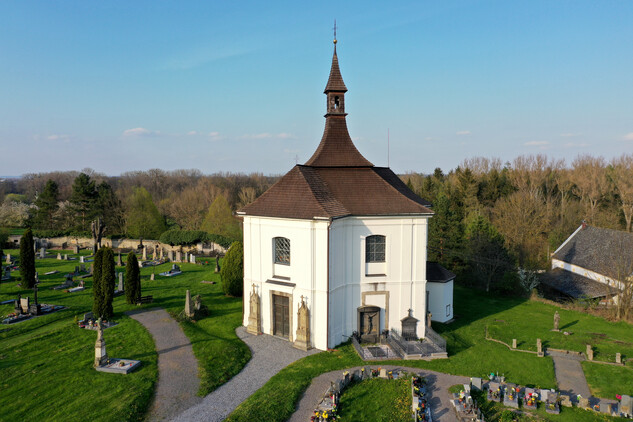 Chrašice, hřbitovní kostel sv. Martina, foto: Martin Hrdlička