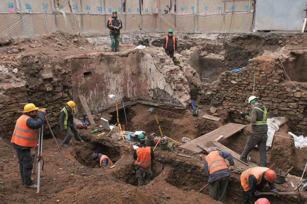 Archeologové v terénu 2013