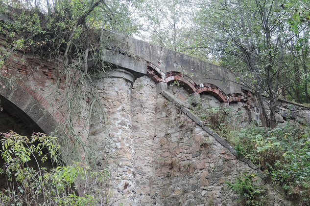 Petráveč, silniční most