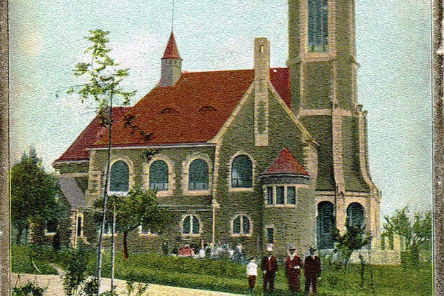 Architektura evangelických chrámů ateliéru Schilling a Graebner na Teplicku. Klostergrab